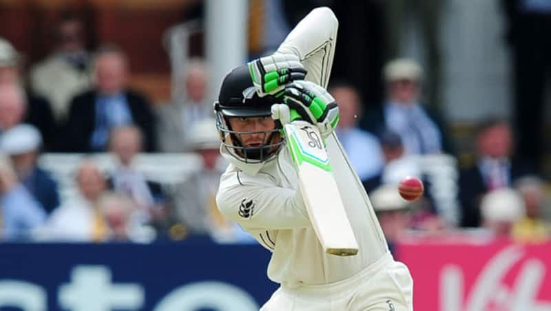 मार्टिन गुप्टिल को उनकी बेहतरीन शतकीय पारी 156 की बदौलत मैन ऑफ द मैच से नवाजा गया © Getty Images