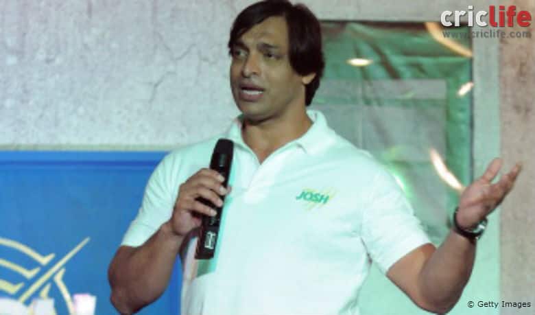 Shoaib Akhtar feels the pain of the homeless in Islamabad