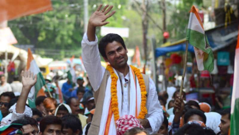 Mohammad Kaif in a rally during 2014 Lok Sabha election campaign &Acirc;&copy; Getty Images