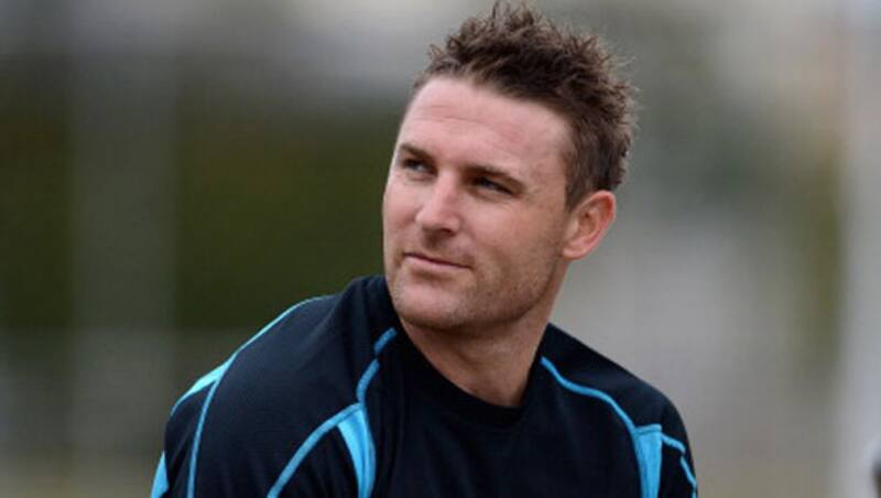 Brendon McCullum went to equal record with Adam Gilchrist with most sixes in Test (100)