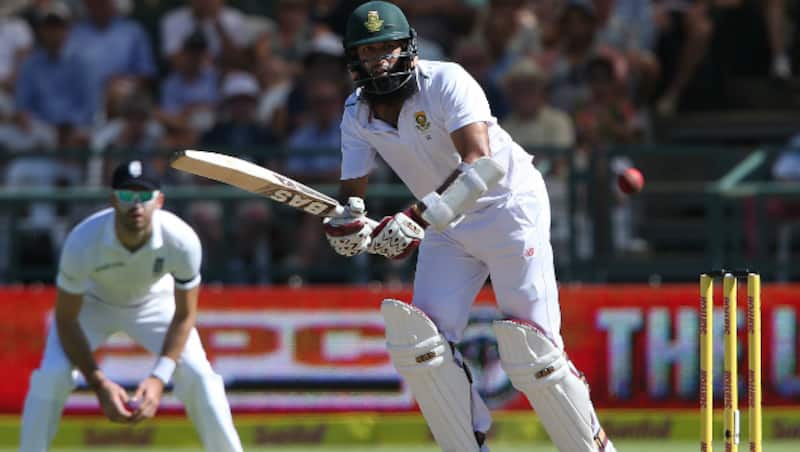 इंग्लैंड के खिलाफ दूसरा टेस्ट ड्रॉ  होने के बाद हाशिम आमला ने टेस्ट कप्तानी से इस्तीफा दे दिया  © Getty Images