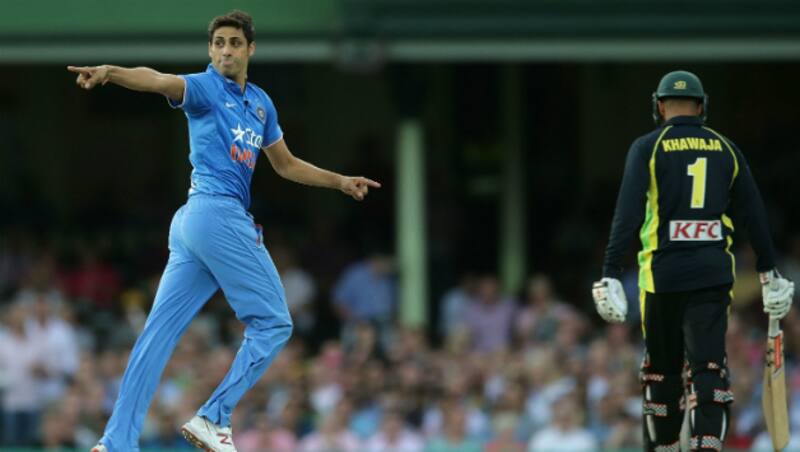 Ashish Nehra (above) did the trick as the ball tokk a leading outside edge and only to travel behind into the safe hands of MS Dhoni &Acirc;&copy; Getty Images