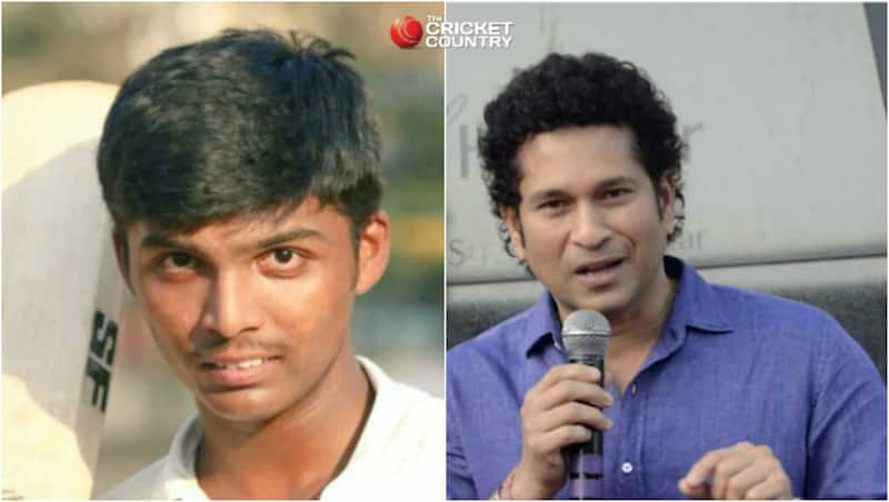 सचिन ने प्रनव धनवाड़े को उनकी शानदार पारी के लिए बधाई दी है Photo Courtesy: Mohandas Menon via Twitter