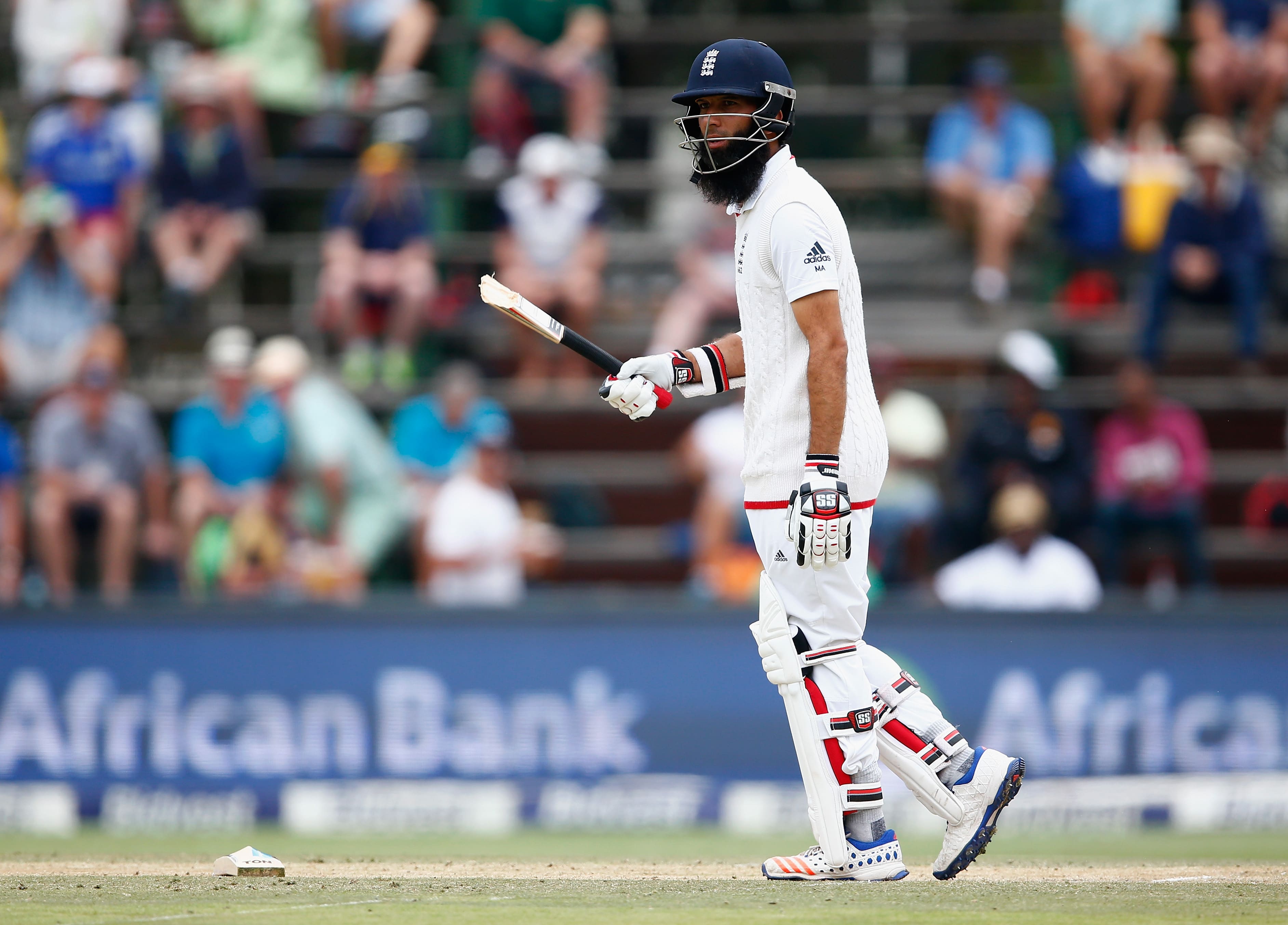Viljoen snapped Moeen’s bat into two