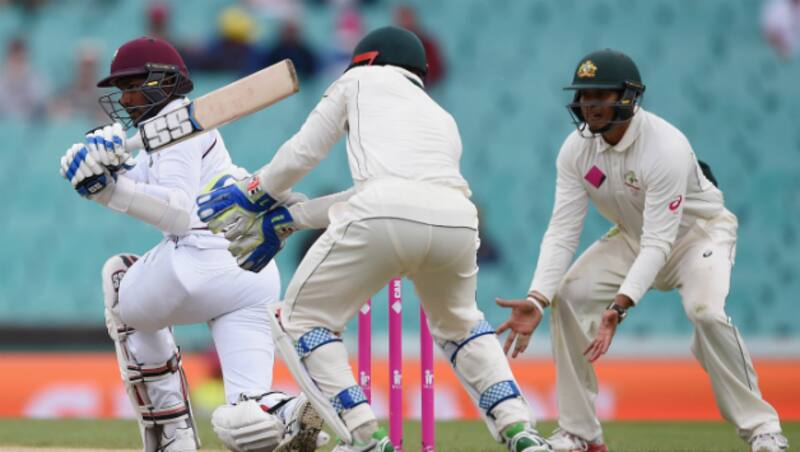 वेस्टइंडीज के विकेटकीपर बल्लेबाज दिनेश रामदीन 72 गेंदों में 23 रन बनाकर नाबाद हैं © Getty Images