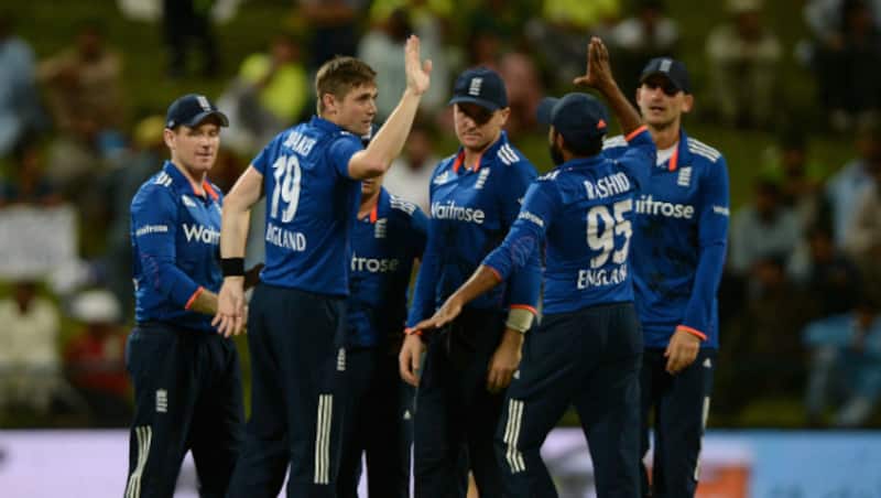 इंग्लैंड टीम ने मैच 39 रनों से D/L नियम से जीत लिया  © Getty Images