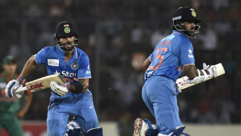 Shikhar Dhawan (left) and Virat Kohli put on a match-winning stand &copy; AFP
