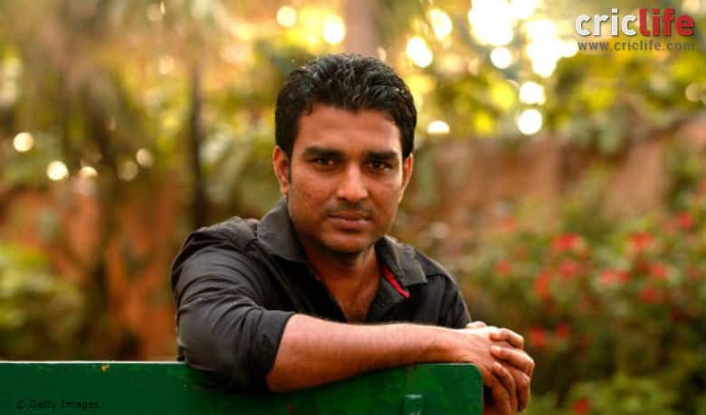 Indian fans criticise Sanjay Manjrekar for his biased commentary during India-Australia match