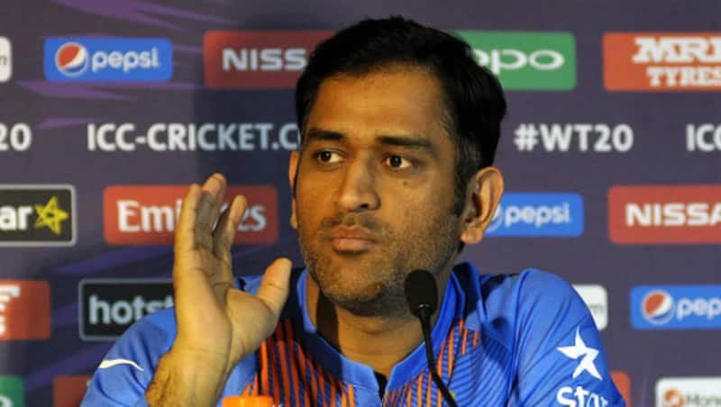 MS Dhoni addresses the press at Kolkata ahead of the ICC World T20 2016. &copy; Getty Images