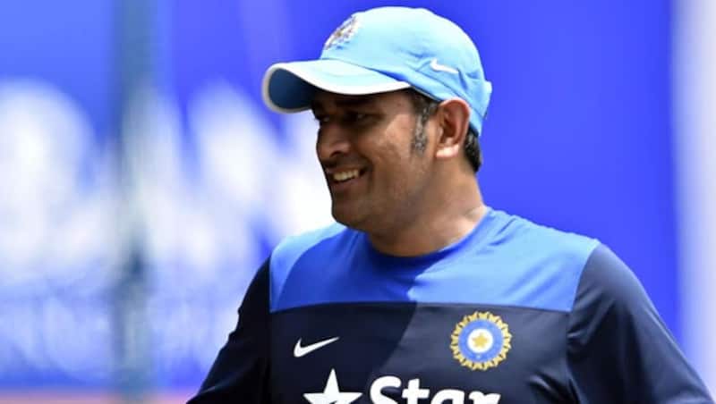 एमएस धोनी  © IANS