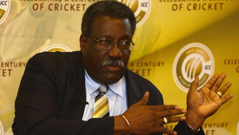 Clive Lloyd dances to  Dwayne Bravo's "Champion"