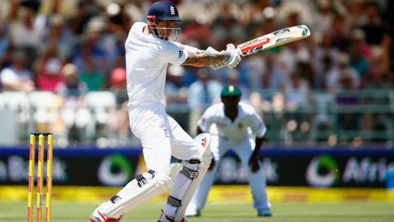 Earlier, Dasun Shanaka took 3 wickets to reduce England to 57/3 at Lunch &copy; Getty Images