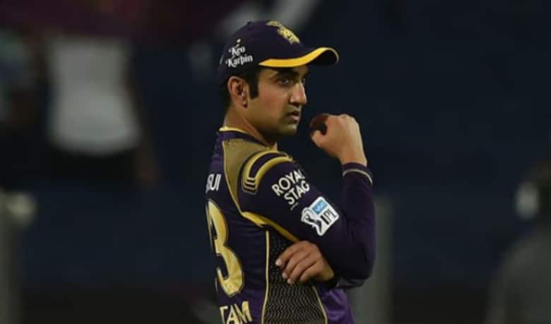 Video: Gautam Gambhir loses cool; kicks chair in anger during RCB-KKR IPL 9 clash