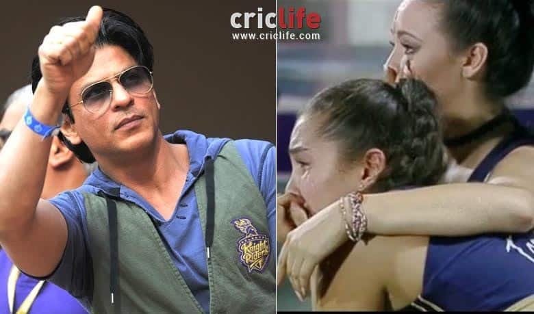 Shah Rukh Khan consoles distraught KKR cheerleaders after team’s defeat against SRH in IPL 2016