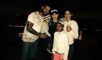 Shikhar Dhawan feeds Kangaroos with family in Australia