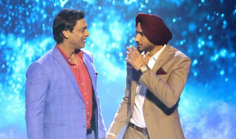 Watch Harbhajan Singh, Shoaib Akhtar shoot for ‘Mazak Mazak Mein’