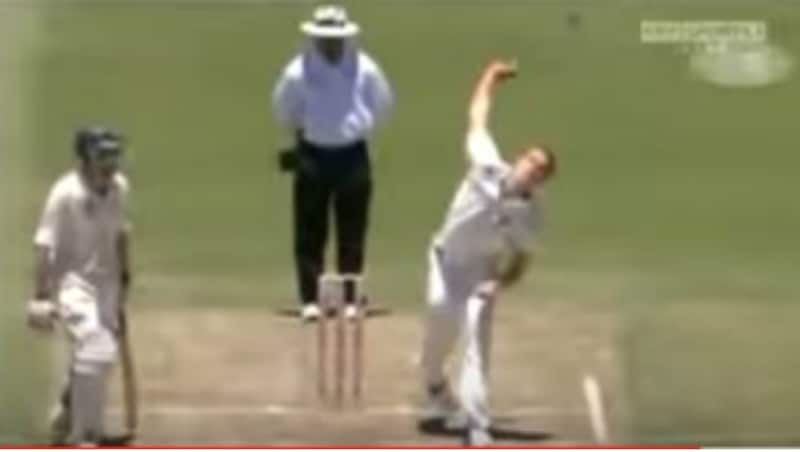 Morne Morkel with the ball unreleased and the stride not having completed his stride. Picture Courtesy: Youtube