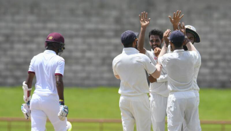 Bhuvneshwar Kumar rejoices after taking wicket &copy; Getty Images