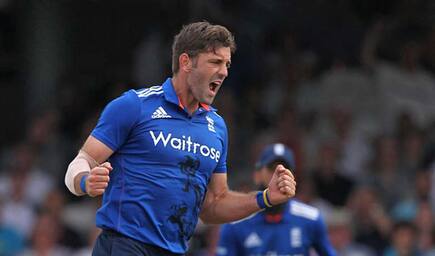 VIDEO: Liam Plunkett’s incredible athleticism brings Hasan Ali’s innings to an end