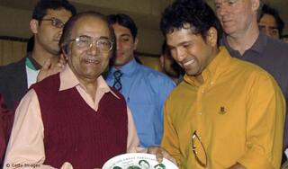Pakistan great Hanif Mohammad fighting for life