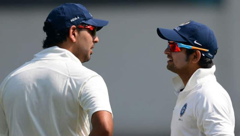 Yuvraj Singh and Suresh Raina will lead their teams in the Duleep Trophy 2016-17 © AFP