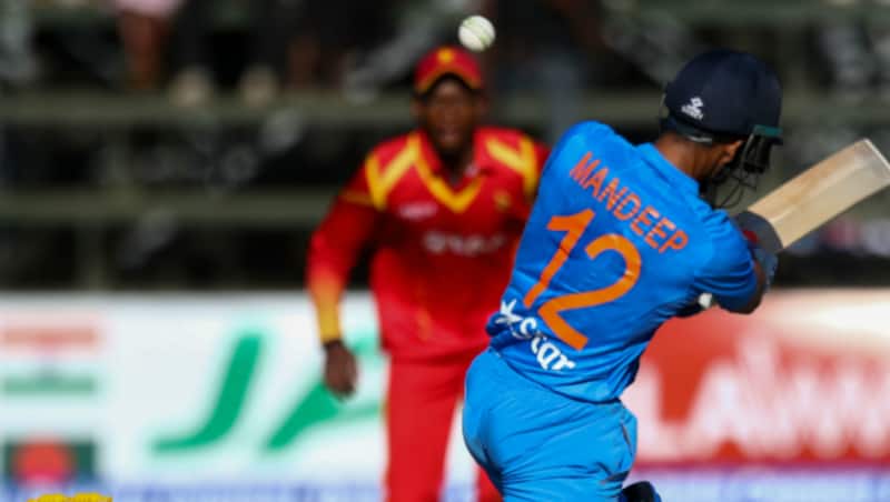 ऑस्ट्रेलिया ए के खिलाफ फाइनल मुकाबले में मंदीप सिंह ने 95 रनों की मैच जिताऊ पारी खेली © AFP(फाइल फोटो)