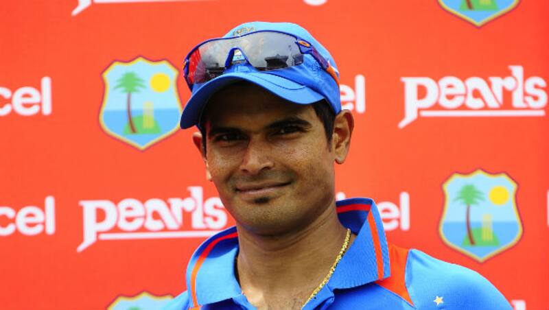 Subramaniam Badrinath in playing for TNPL for franchise Karaikudi Kalai &copy; AFP