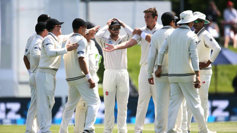New Zealand are on the brink of winning the first Test against Pakistan and going 1-0 up in 2-Test series &copy; Getty Images