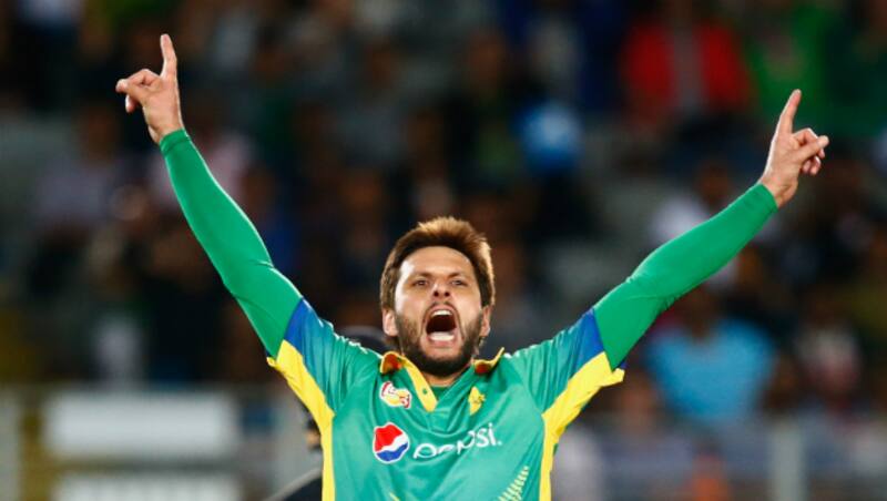 Afridi toom 2 wickets and scored useful 26 runs &copy; Getty Images 
