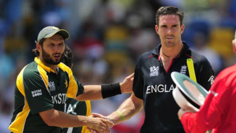 Both Shahid Afridi and Kevin Pietersen are legendary cricketers of their respective teams &Acirc;&copy; AFP