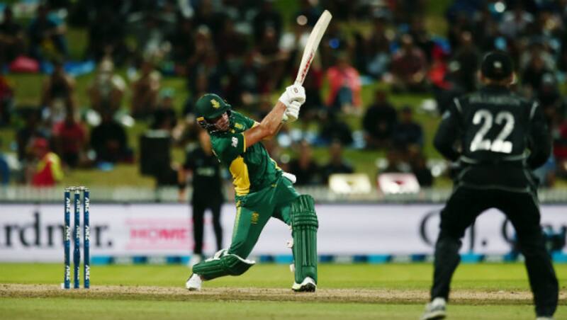 AB de Villiers scored 85 off 80 deliveries &copy; Getty Images