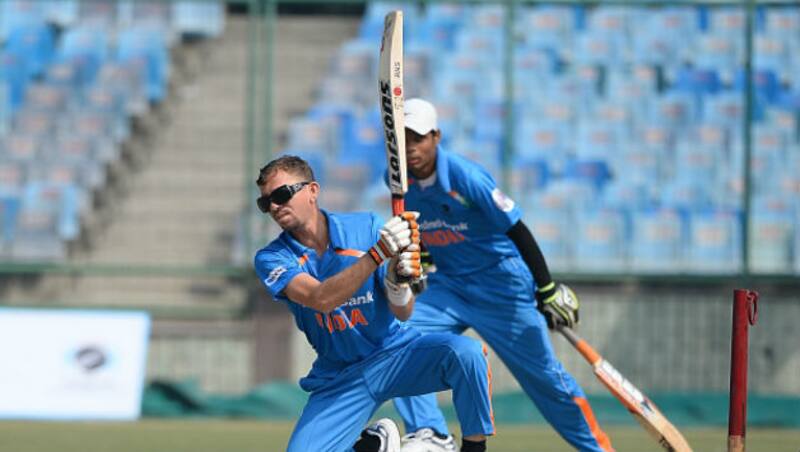 शॉट खेलते भारतीय बल्लेबाज केतन पटेल  © Getty Images 