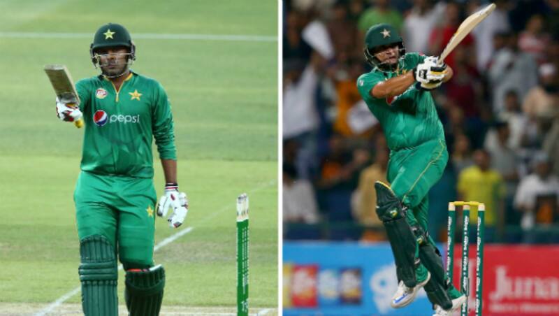 Sharjeel Khan (left) and Khalid Latif have rejected the charges of having spot-fixed in the Pakistan Super League © Getty Images (File Photo)