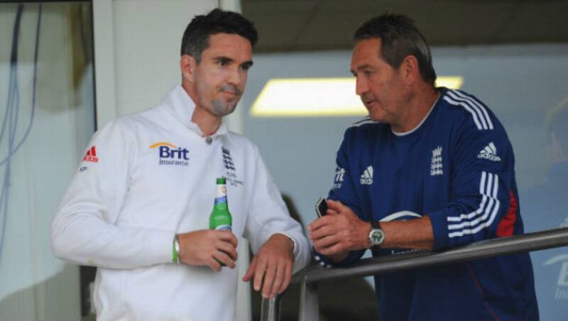 Kevin Pietersen (left) and Graham Gooch (right) &Acirc;&copy; Getty Images