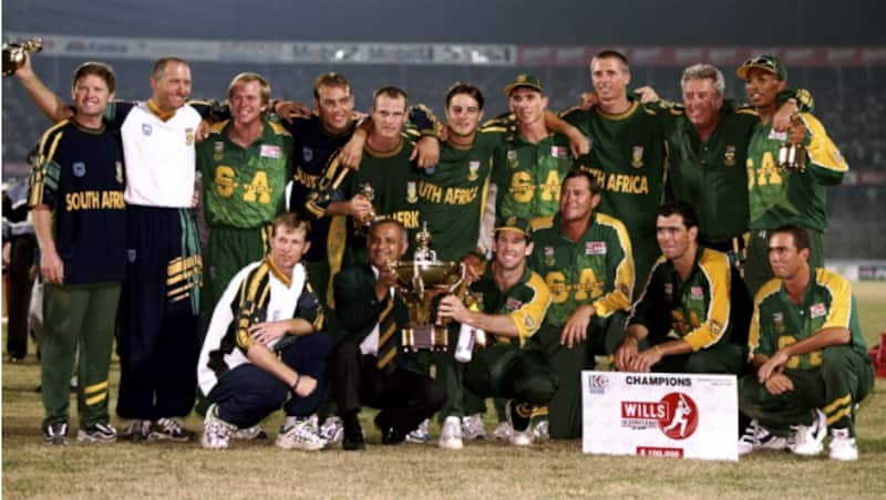 The triumphant South African team with the inaugural ICC Mini World Cup &Acirc;&copy; Getty Images