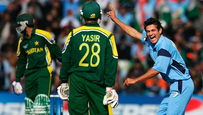 Irfan Pathan was the star with the ball © Getty Images