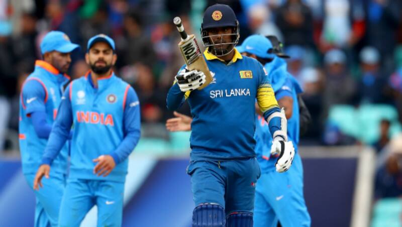 Angelo Mathews remained unbeaten on 45-ball 52 © Getty Images
