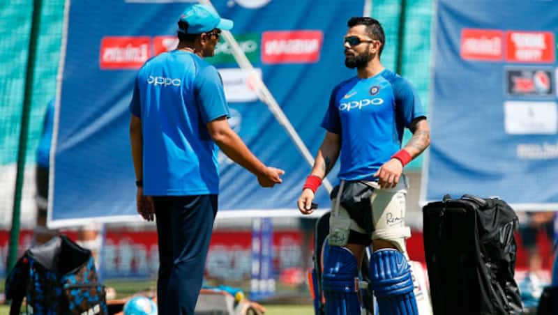 अनिल कुंबले और विराट कोहली © AFP