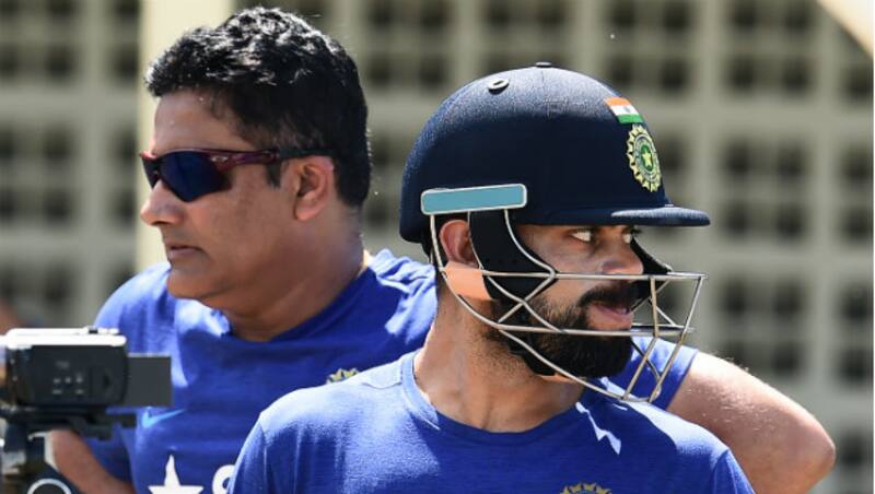 Anil Kumble (left) and Virat Kohli &Acirc;&copy; AFP