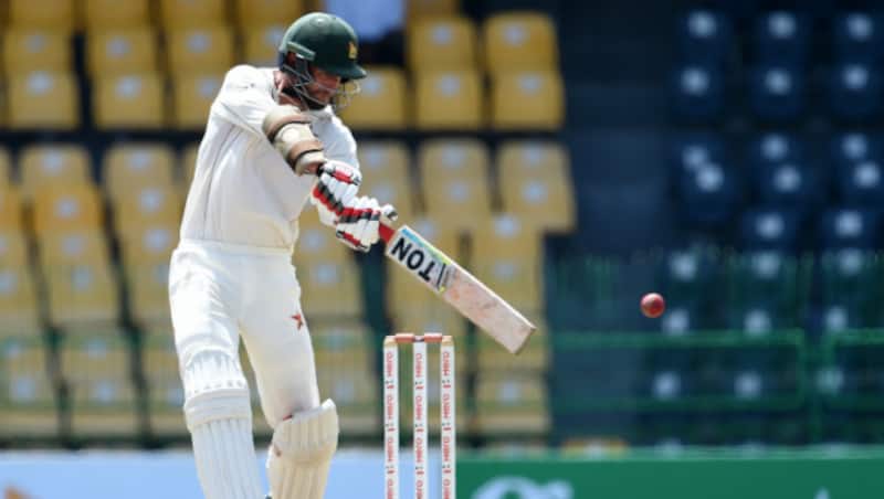 Ervine is unbeaten at 84 at tea &Acirc;&copy; AFP