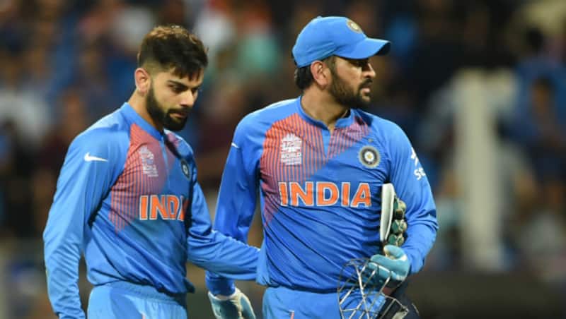 विराट कोहली और एम एस धोनी © Getty Images