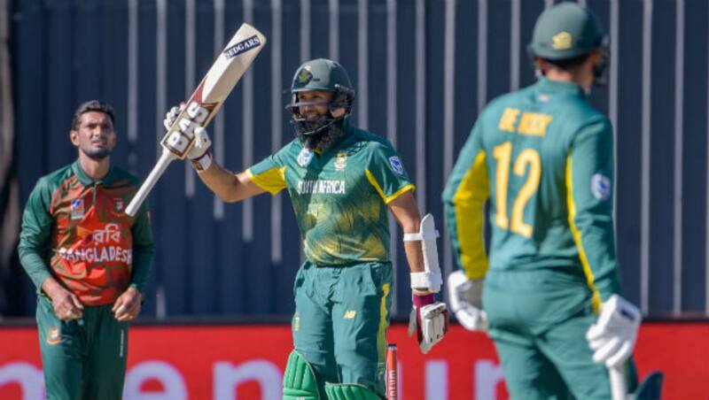 Hashim Amla and Quinton de Kock also registered the highest opening stand by a South African pair © Getty Images
