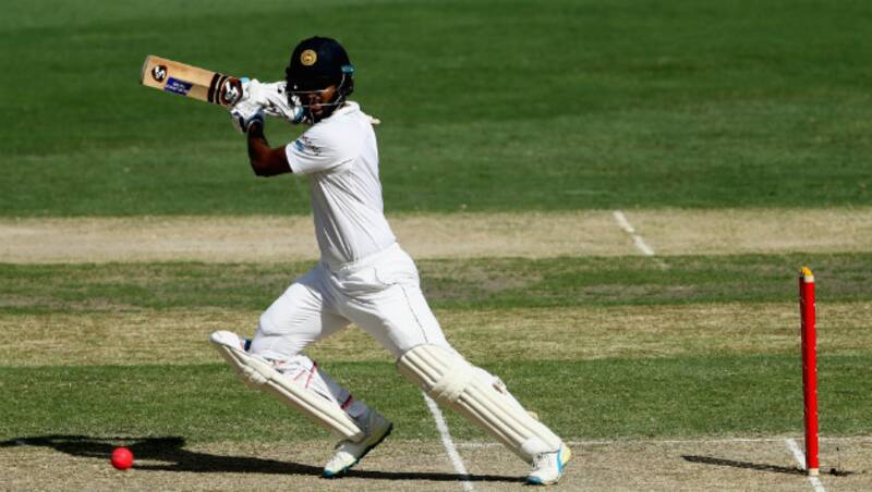 Dimuth Karunaratne &copy; Getty Images