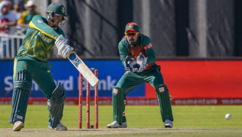 Quinton de Kock blazed away to an unbeaten 168 &Acirc;&copy; Getty Images
