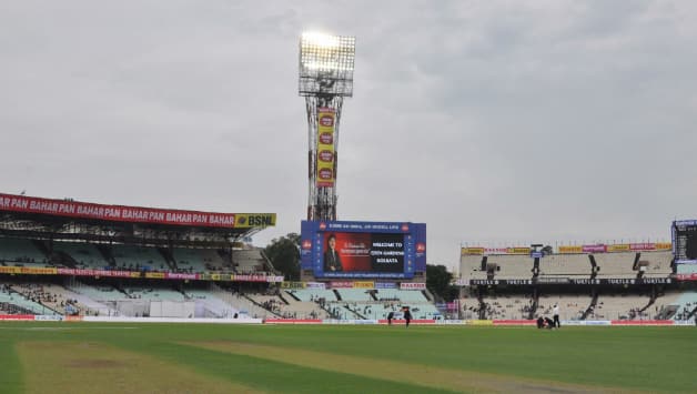 The bad lights came to India's rescue who were tottering at 17 for 3 at close of the day © IANS