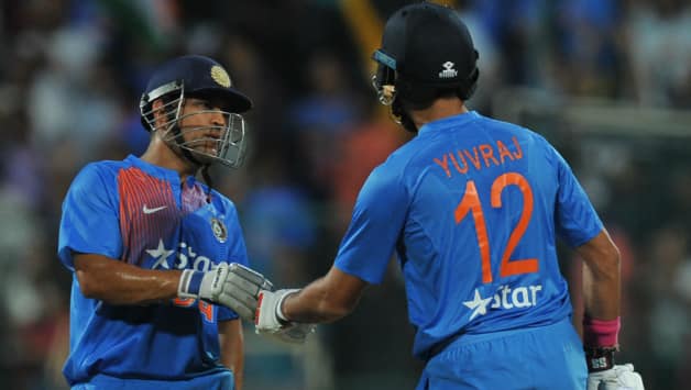 MS Dhoni and Yuvraj Singh rolled back the days © AFP
