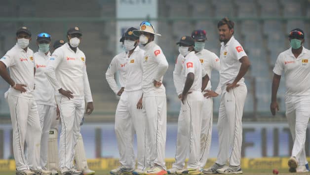 Sri Lanka players wearing masks during the third Test © AFP