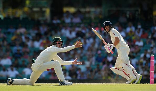 Joe Root injured his finger on Day Four © Getty Images