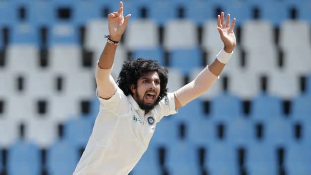 Ishant Sharma dismissed Vernon Philander and Keshav Maharaj © AFP