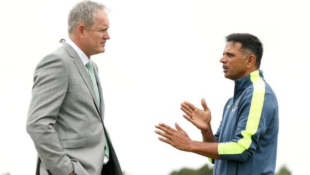 Rahul Dravid (R) with Tom Moody during U-19 World Cup 2018 © Getty Images
